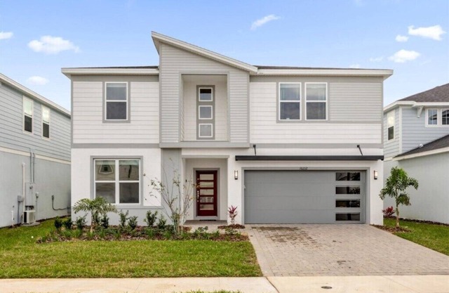 10 Bedrooms/8 Bathrooms/Windsor Cay (16212SM)