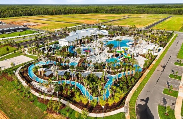 10 Bedrooms/9 Bathrooms/Windsor Cay (16215CC)