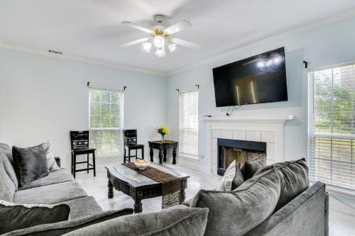 10 Mi to Augusta Georgia Family Home with Yard