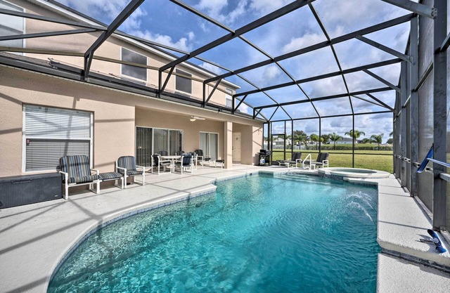 10 Mi to Disney: Davenport House w/ Pool & Spa!