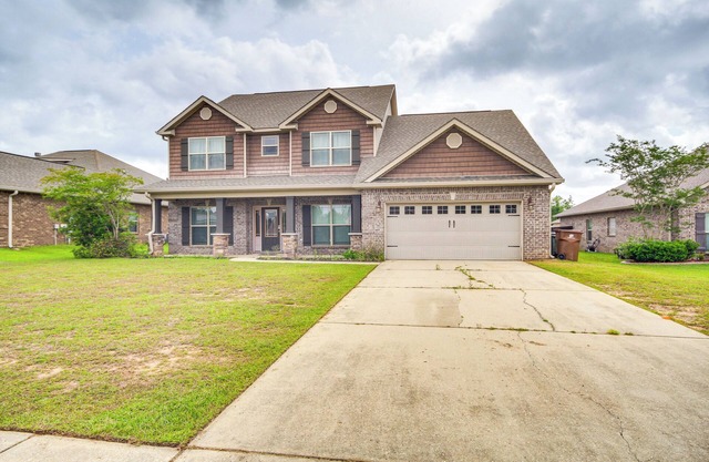 10 Mi to Gulfport Beaches: Family Home w/ Patio