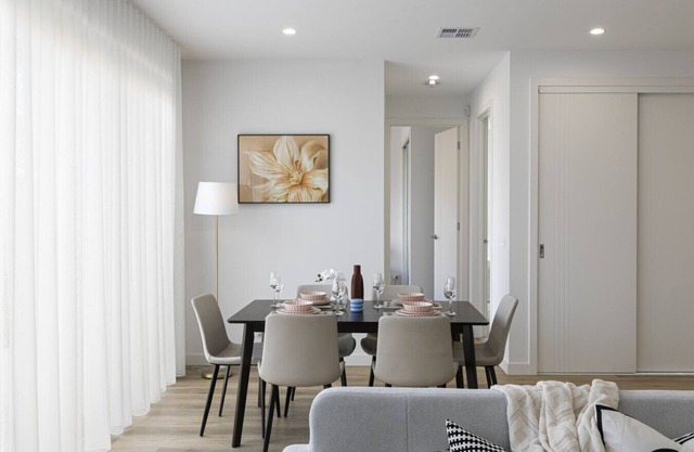 10 Min to Airport | Brand New Family 4BR House