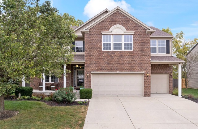 10 Min to Grand Park/3 Car Garage/Office