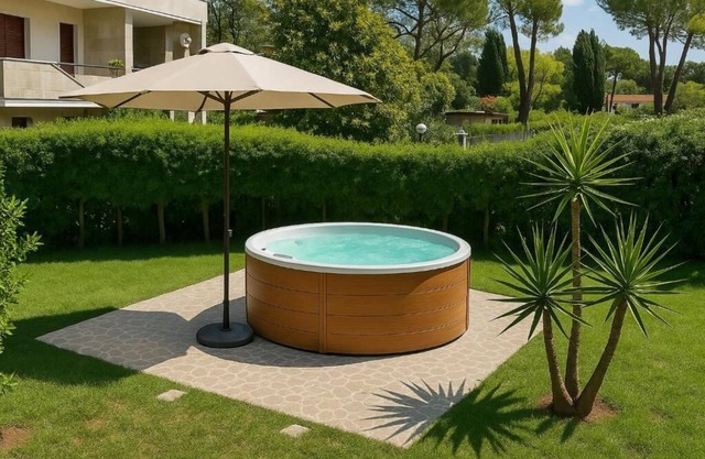 10 minutes from the sea. Villa with swimming pool, hot tub and relaxation room.