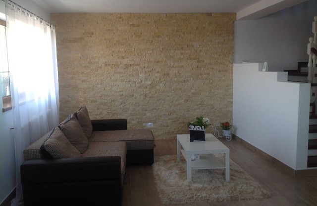 A 10 minutos de A. I.Cuza University-Townhouse