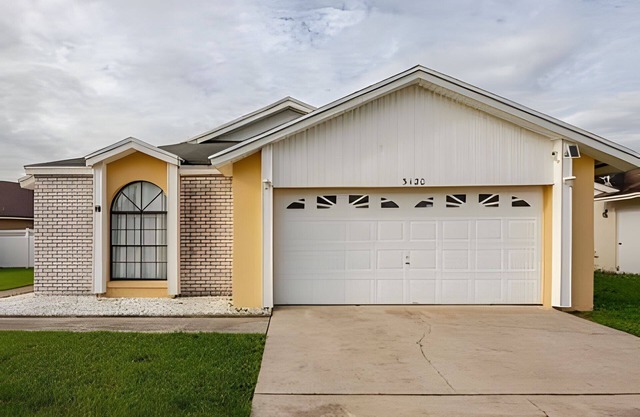 *Renovated* Central Located Pool Home