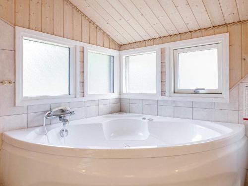 10 person holiday home in Fjerritslev-By Traum
