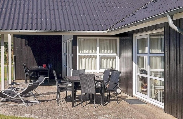 10 person holiday home in Hadsund-By Traum