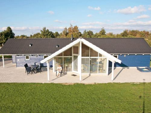 10 person holiday home in Rødby-By Traum