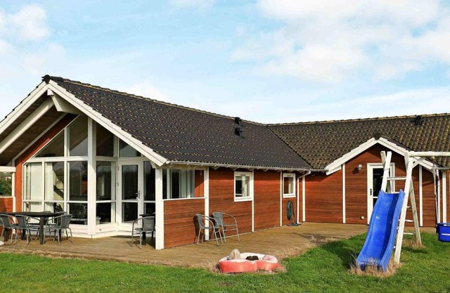 10 person holiday home in Væggerløse-By Traum