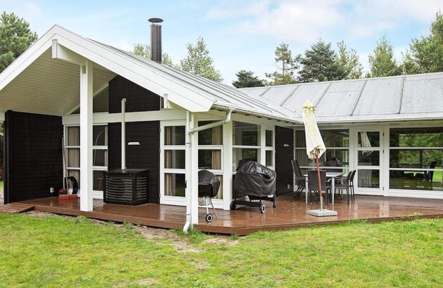 10 person holiday home in Væggerløse-By Traum
