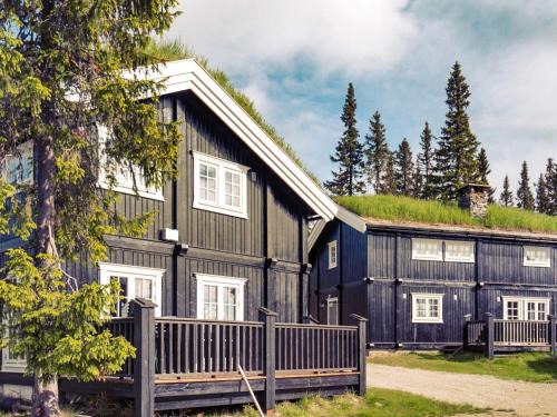 10 person holiday home in Fåvang