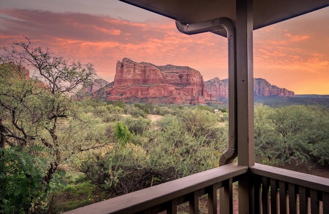 100 @ Bell Rockcondo- Coconino 2 Bedroom Condo by RedAwning
