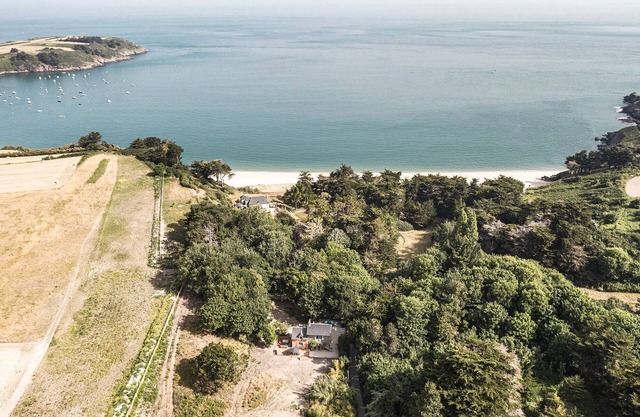 100 m from the sea, Natura 2000, Cancale/St Malo, 4/6 people, Eco Responsible, Dog