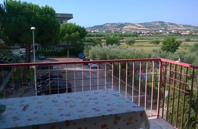 100 meters from the sea in the name of family relaxation .