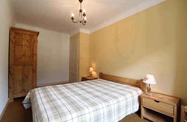 100m del centro estación, 2.o piso, vista puelbo, balcón, tv, local para esquís, 45m², Val Cenis