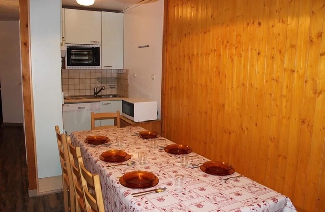 100m del centro estación, 3.o piso, balcón, tv, 48m², Val Thorens