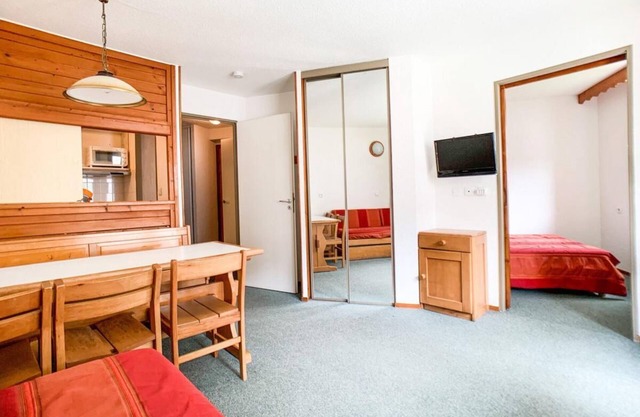 A 100m de las pistas de esquí, 2.o piso, balcón, tv, local para esquís, 34m², Tignes