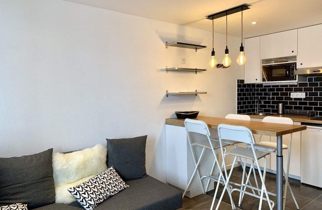 100m del centro estación, 1.o piso, balcón, tv, local para esquís, 22m², Tignes