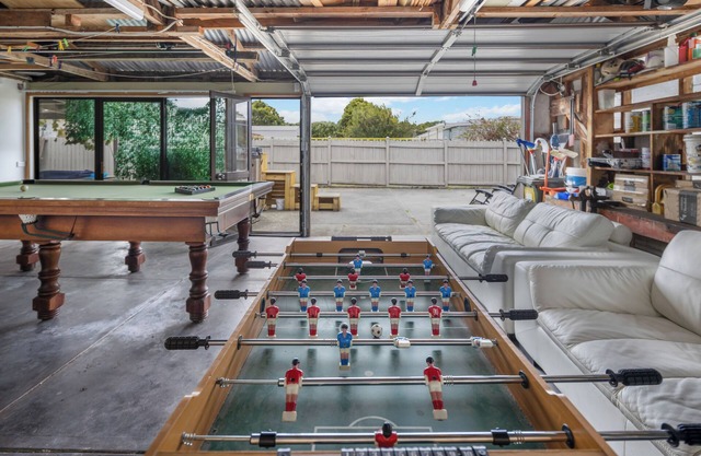 100m to Beach! Hot tub! Pet friendly! Games room!