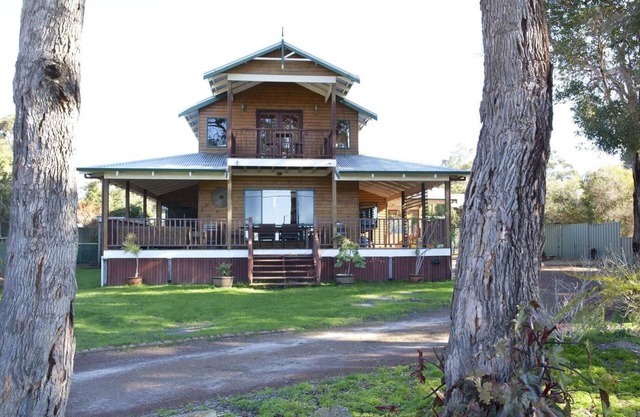 102 With a View: Inlet views, Adults retreat, WiFi, Pet Friendly