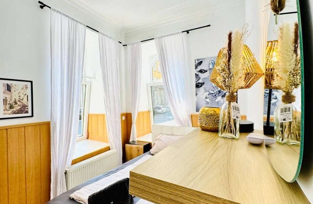 10BR Apt for Groups 8Min to Rathausplatz
