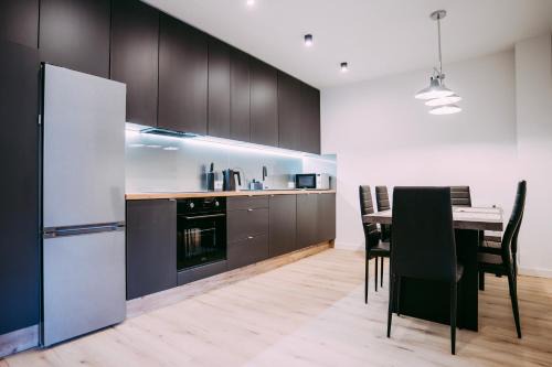 11 Apartment