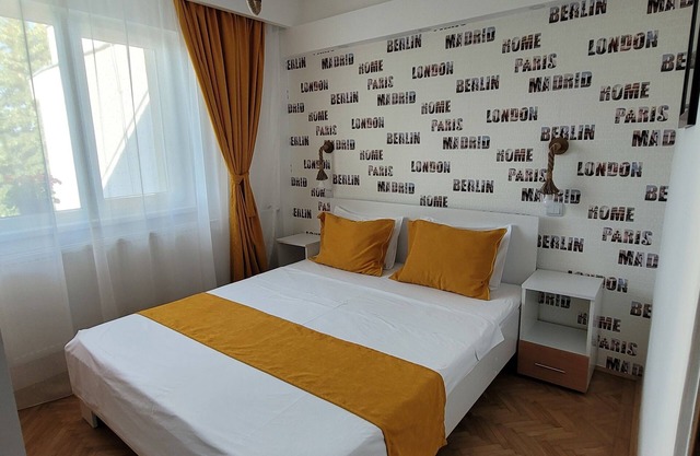 11 Baneasa Airport Apartament ,Cozy 1-bedroom apartment with WiFi in Bucharest