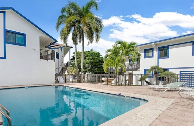 111 #1 · Las Olas pool house with boat rentals available !