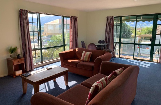 112 on Beach - 3 Bedroom Apartment