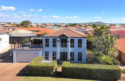 114 Woongarra Scenic Drive