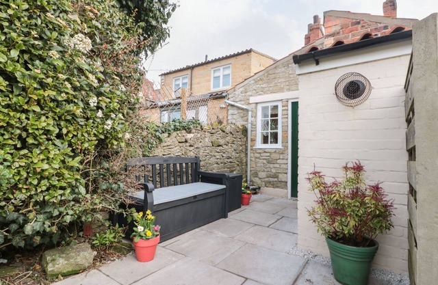 12 Castlegate