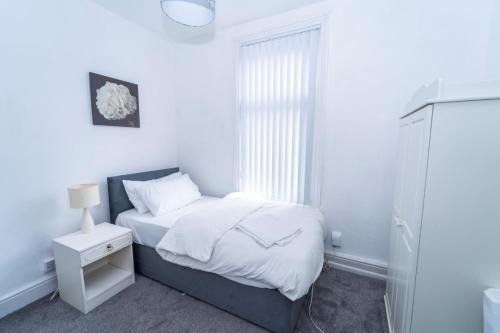 12 Guests - 5min City Centre - Pet Friendly