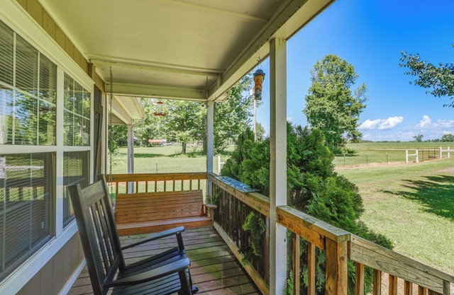 12 Mi to Arkansas River: Quiet Atkins Home