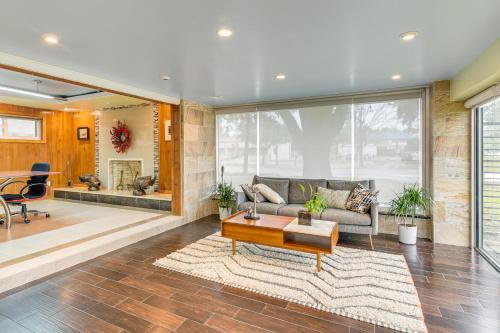 12 Mi to Dtwn Houston Peaceful Home with Yard!