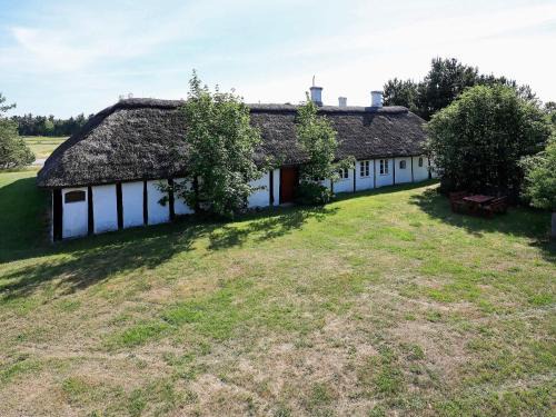 12 person holiday home in Læsø-By Traum
