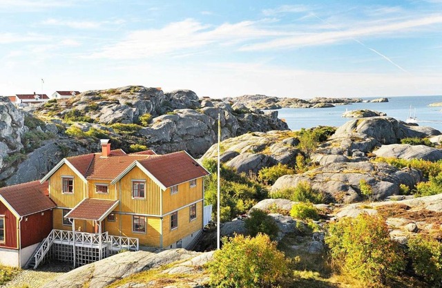 12 person holiday home in Sk rhamn