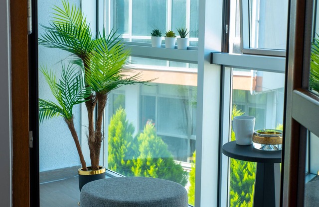 12 Rooms Boutique Hotel