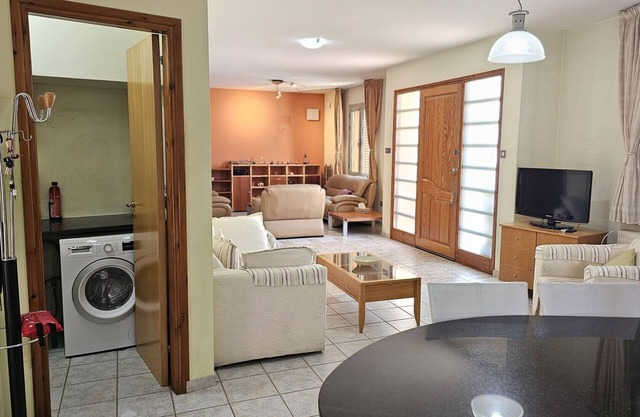 120 LCA- STAY Zenon House