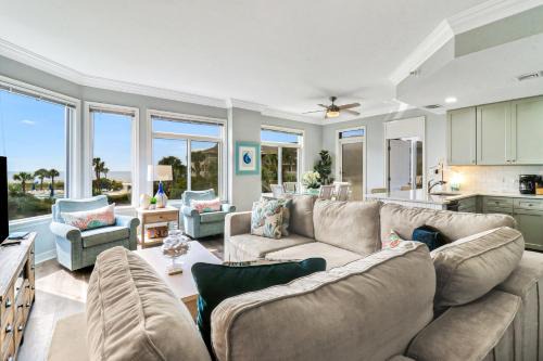 1206 Seacrest