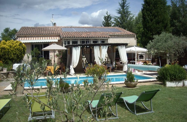 Casa de 120m² en 1000m² de terreno a 1 km de Pierrevert y 3 km de Manosque