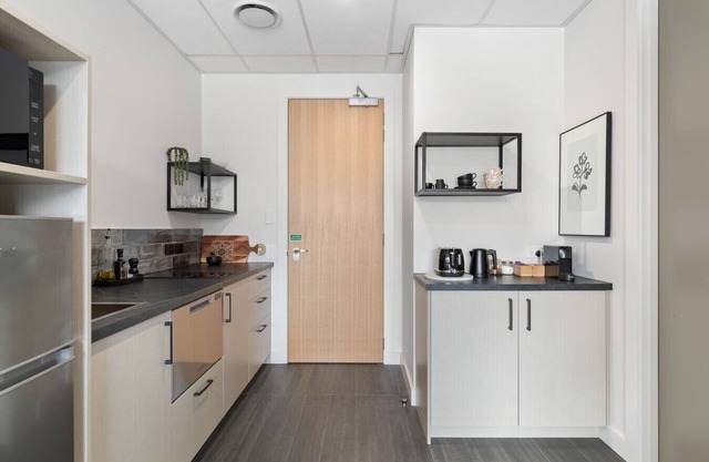12th Ave Queenstown Suite 10