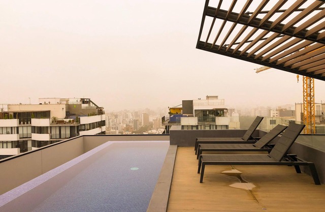 Private Apartment with city view and pool