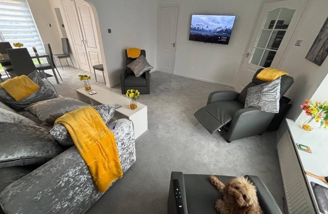 130m2 New house 2024. 3-bedrooms. Free Fast Wi-Fi. Free off street parking.