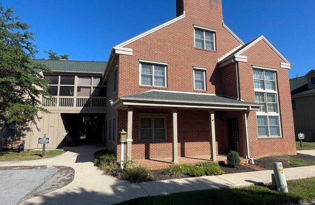 13845 Trailside Lane | Slope side townhouse!