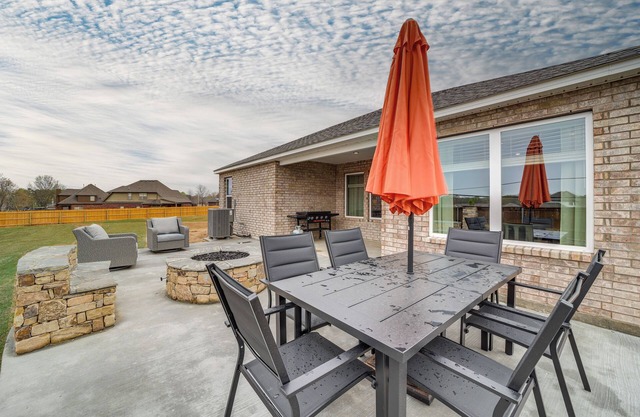 14 Mi to Tulsa: Home w/ Patio in Broken Arrow