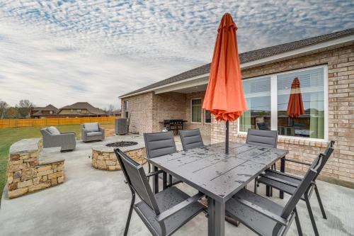 14 Mi to Tulsa Home with Patio in Broken Arrow