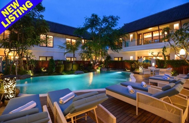 Villa privada de 14 dormitorios para grupos grandes en Sanur