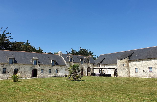 Hermosa mansión de la XIV S-Bretaña-Morbihan-SURZUR