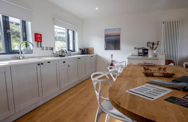 15 - 3 Bedroom Cottage - LP